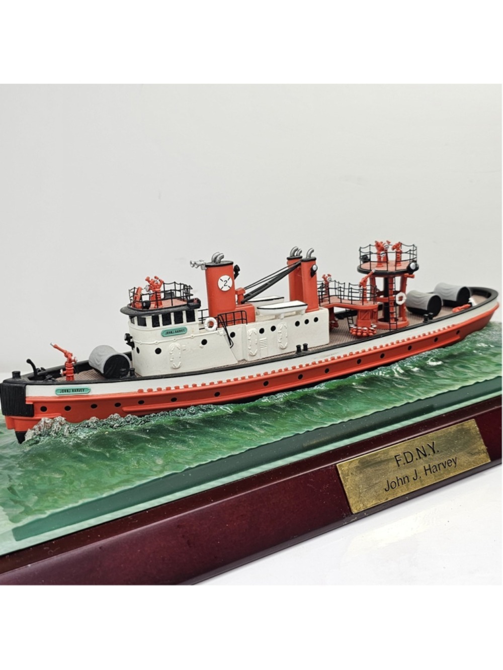 Code 3 13204 1:136 Scale FDNY Fireboat John J. Harvey Collectibles Defects, READ